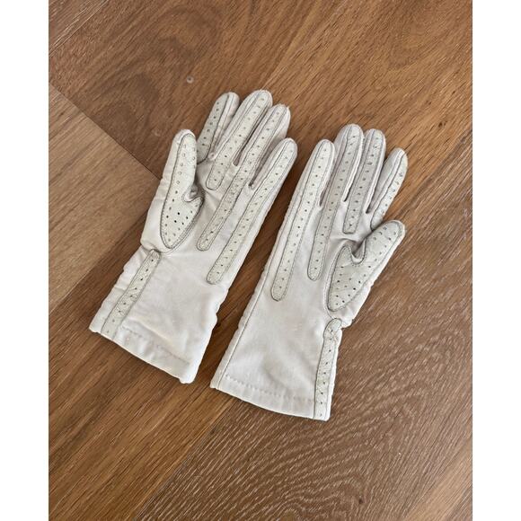 Vintage 80s Isotoner Beige Bone Leather Driving Gloves - Picture 2 of 3